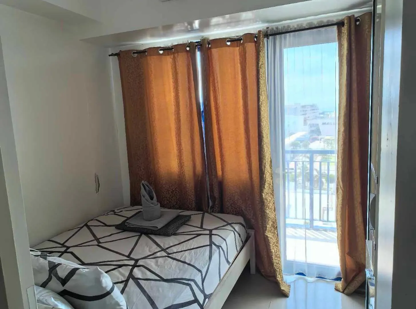 Bh Crib - Staycation Near Mall Of Asia Complex Pasay